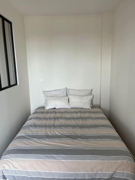 Apartment With Balcony Near Disneyland. Esbly Exterior photo